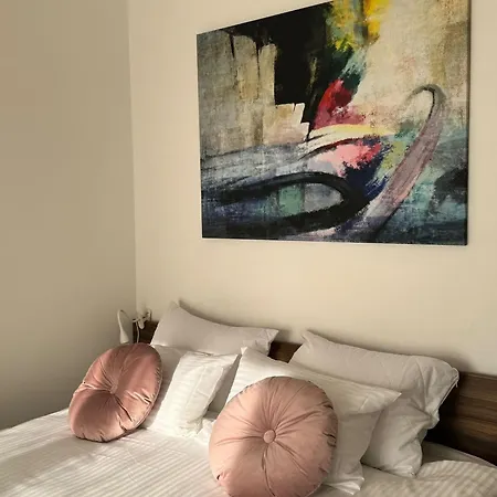 Διαμέρισμα Balconia Sunny In Centre Of Βελιγράδι