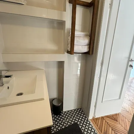 Balconia Sunny In Centre Of Διαμέρισμα *