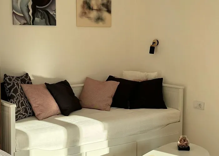 Balconia Sunny In Centre Of * Belgrad